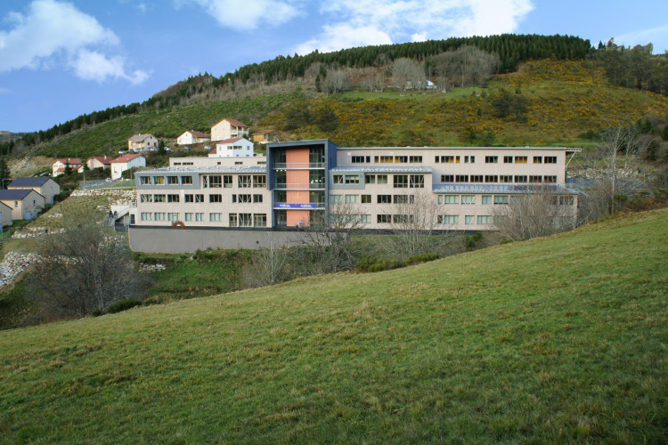 Cité scolaire de saint cirgues en montagne