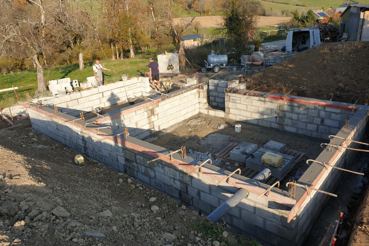 sous bassement en cours