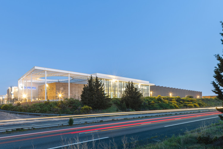 Usine Soprema Vue de nuit ©Adrien Guitard