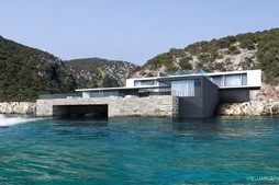 Villa contemporaine grand luxe bord de mer en Sardaigne