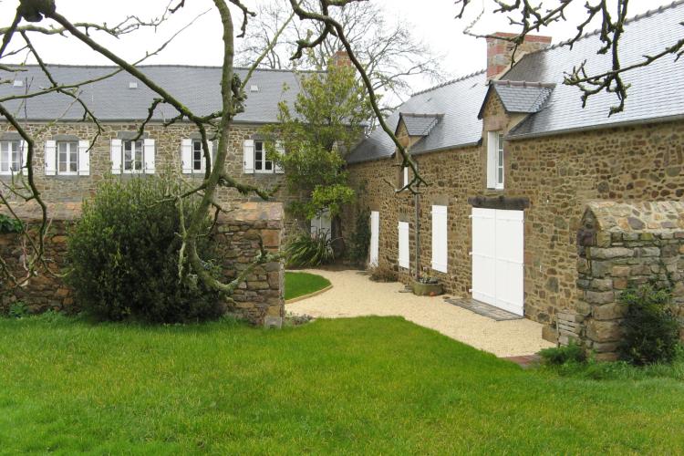 RENOVATION D'UNE LONGERE