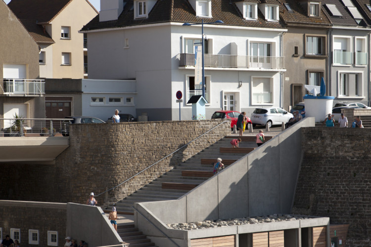 La descente de la plage 