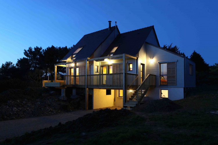 UNE MAISON BIOCLIMATIQUE DANS LE GOLFE DU MORBIHAN