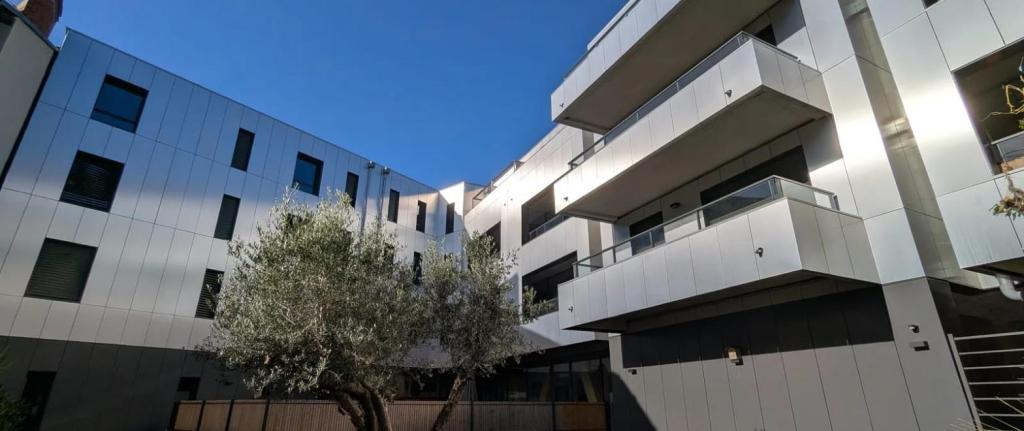 Le cœur d'îlot et les balcons filants