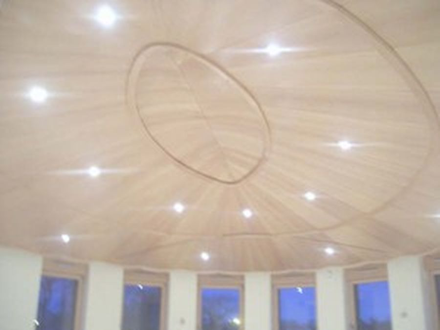 Plafond de la coopérative des artisans du bois (Plescop)