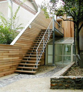 Maison en bois (escalier et verrière)