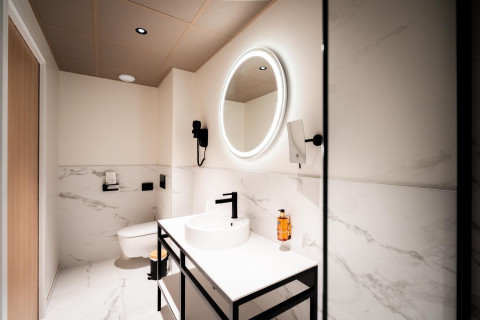 Domaine d'Ambronay - Hôtel Bôhôtels - salle de bain