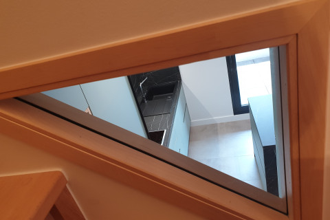 FENETRE TRIANGULAIRE RAMPANT ESCALIER