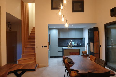 VUE SALLE A MANGER CUISINE RENOVEE