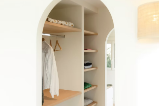 l’arche comme lien entre la chambre et la salle de bain