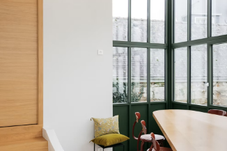 Nouvelle pièce centrale de la maison, entre dedans et dehors