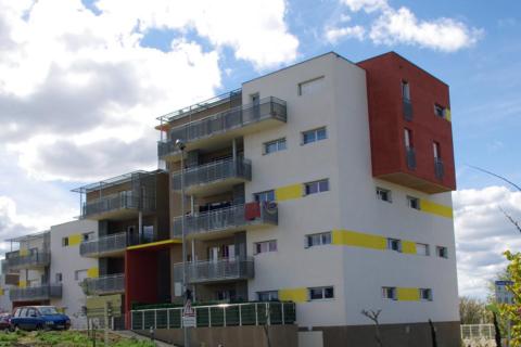 La résidence et ses volumes colorés