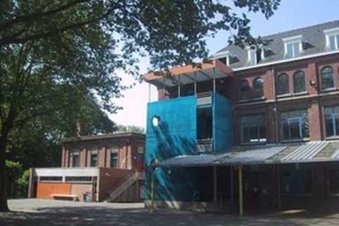 Restructuration d'une ancienne école en pôle sciences de Collège à Marcq en Bl.