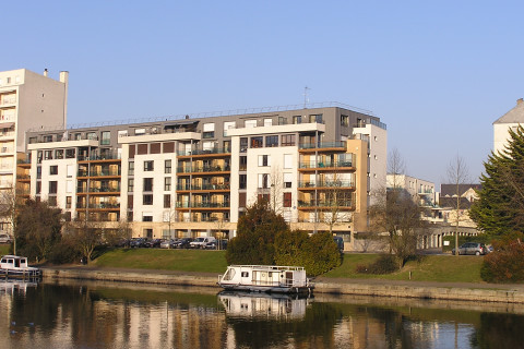 RIVE GAUCHE FAÇADE