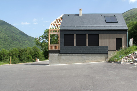construction d'une maison dans la vallée du Louron (65)