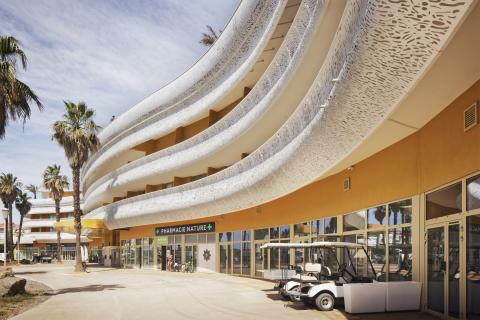 Entrée arrière du Vibes Resort 