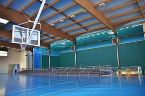 Salle de sports et Mur à gauche Bazas (33)