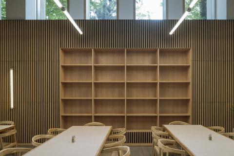 la bibliothèque