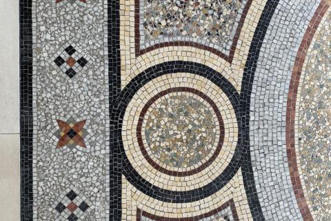 Sol terrazzo ancien restauré