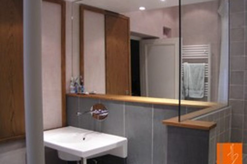 APPARTEMENT PARISIEN