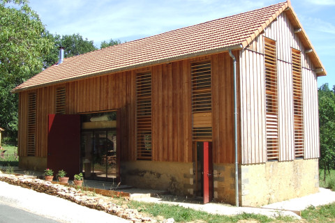 Transformation d'un séchoir à tabac en résidence secondaire - Dordogne 24