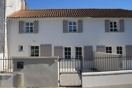 Réhabilitation d'une dépendance en 3 logements communaux à Mauzé (79).