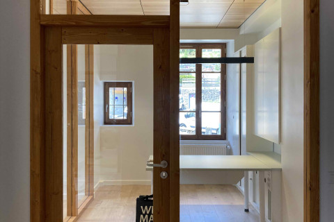 extension et rénovation des bureaux d'une mairie