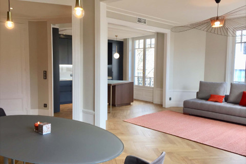  Appartement ancien rénové à Lyon