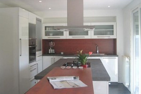 Rénovation d'une habitation, cuisine.
