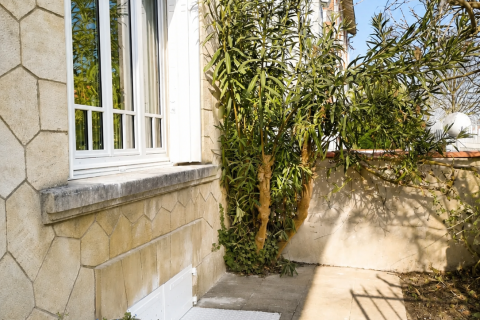 Vue extérieure de la façade restaurée