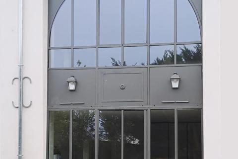 Vue de la façade ouverte pour accueillir la verrière double