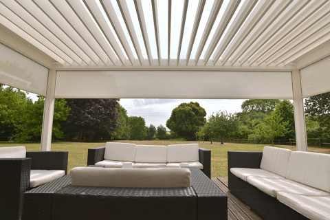 C’EST LA SAISON DES PERGOLAS !