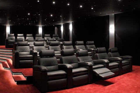Tout savoir sur la création d'une Salle de Cinéma Privée