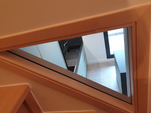 FENETRE TRIANGULAIRE RAMPANT ESCALIER