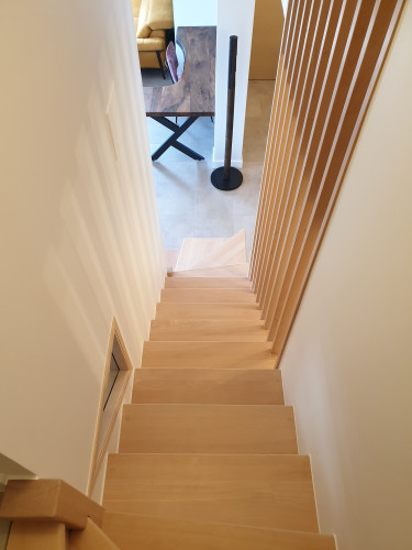 VUE DESCENTE ESCALIER MEZZANINE