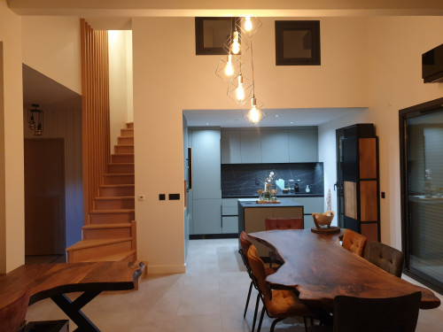 VUE SALLE A MANGER CUISINE RENOVEE