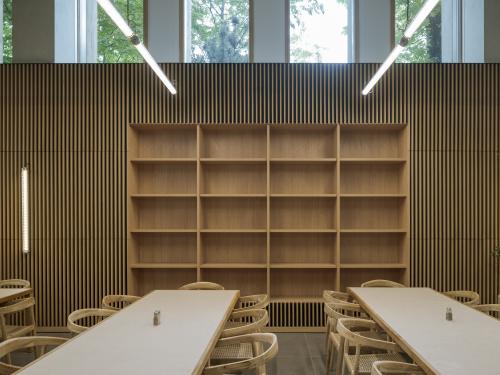 la bibliothèque