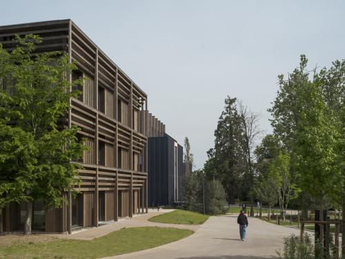 "l'incubateur" est un site de production