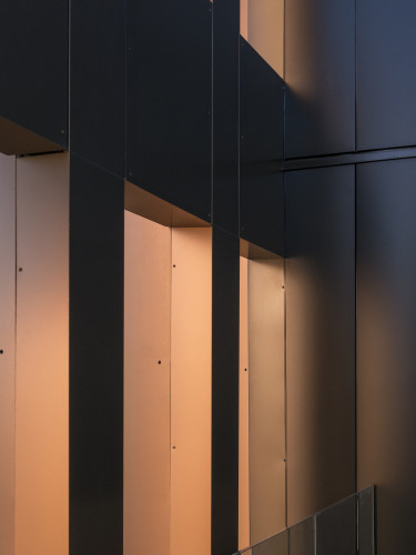 Détail de la façade en aluminium