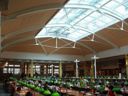 Salle de lecture de la bibliothèque CUJAS 75005 PARIS