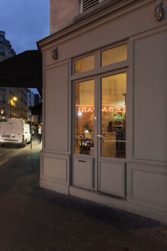 Noun - Restaurant d’angle de 45m2 à Paris dans le 18ème