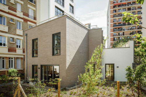 Maison individuelle en cœur d’îlot végétalisé.