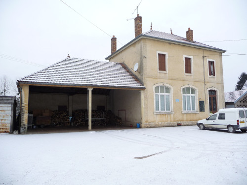 Mairie et agence postal à Broye les Pesmes (70)