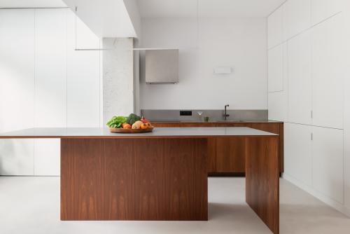 La cuisine. Architecte : Studio Téré. Photo : Fabien Voileau