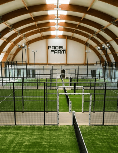 Terrain de padel couvert